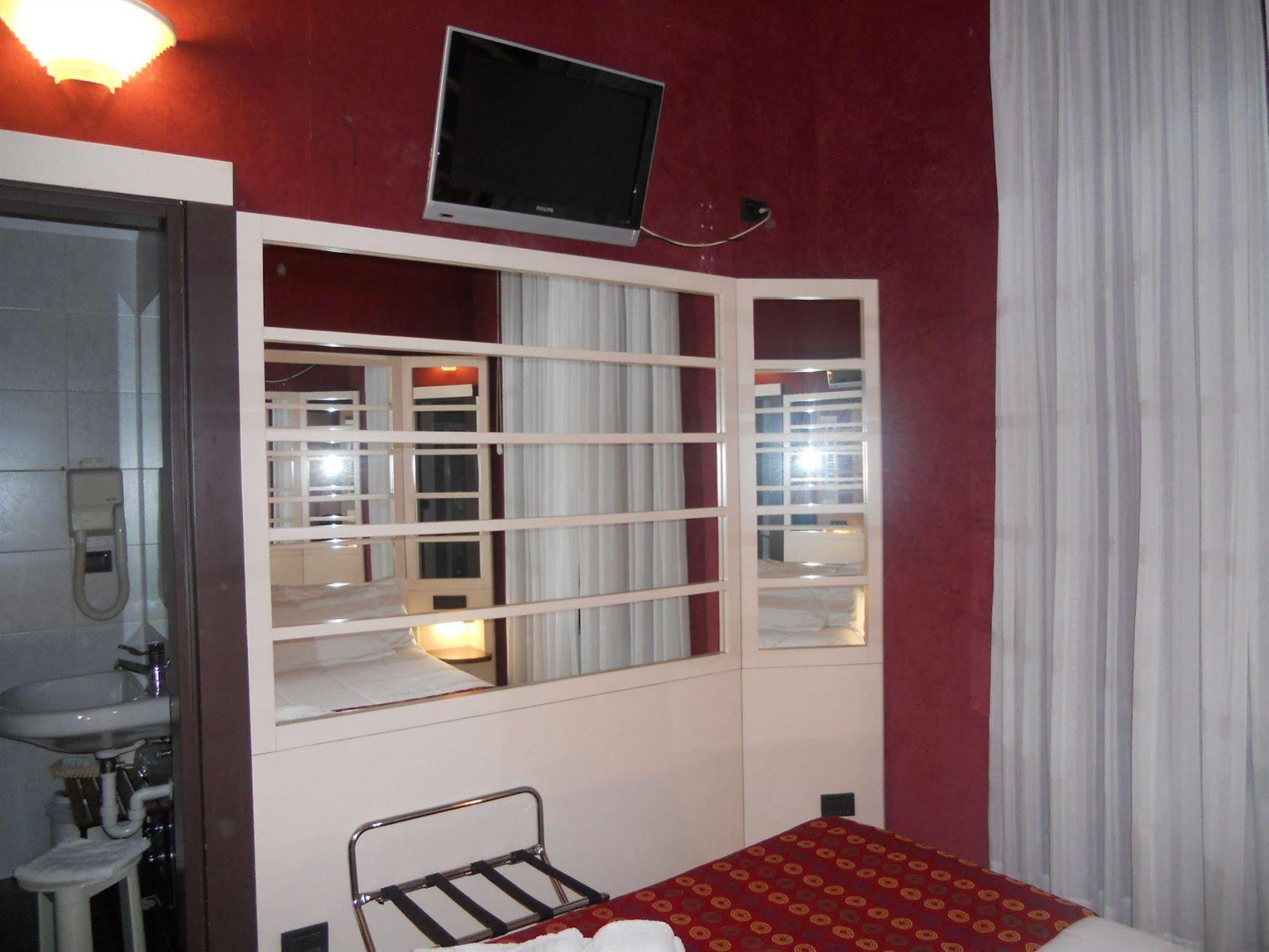 Amadeus E Teatro Hotel
